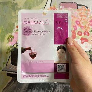 •Really good for skin•💕 Great for Firming•Moisturizing•Soothing